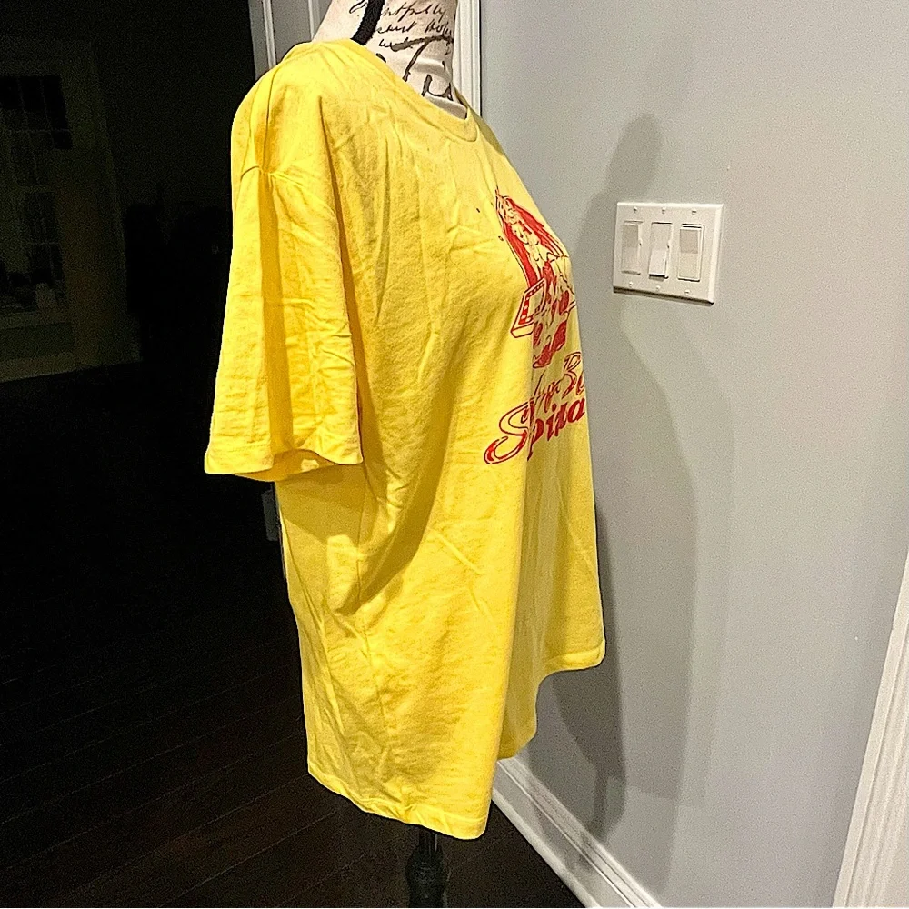 Netflix Stranger Things Surfer Boy Pizza Graphic Tee Shirt - Picture 7 of 16